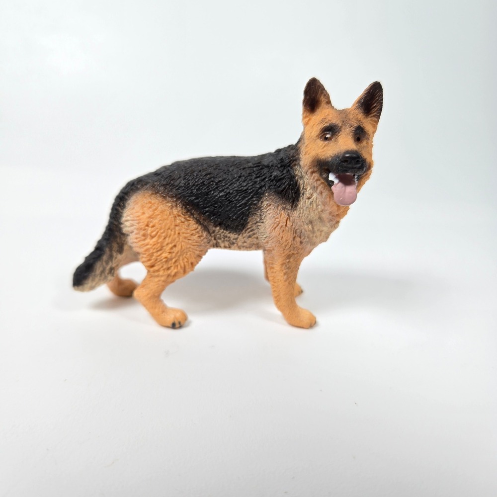 Schleich German Shepherd 13527 Standing‎ Adult Dog Resin Figure Animal Pet